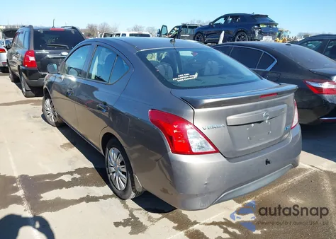2015 Nissan Versa 1.6 S+ z USA, uszkodzony, nr VIN 3N1CN7AP9FL837346